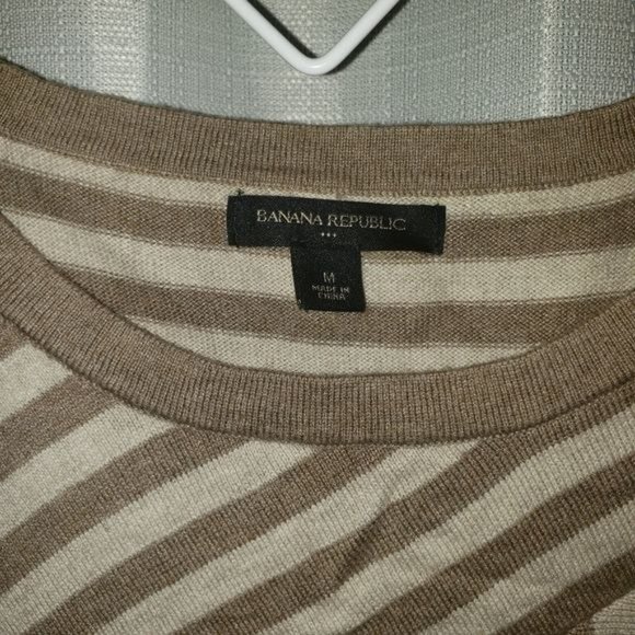 3/$15 Banana Republic Striped Knit Short Sleeve Blouse Medium - Picture 3 of 6